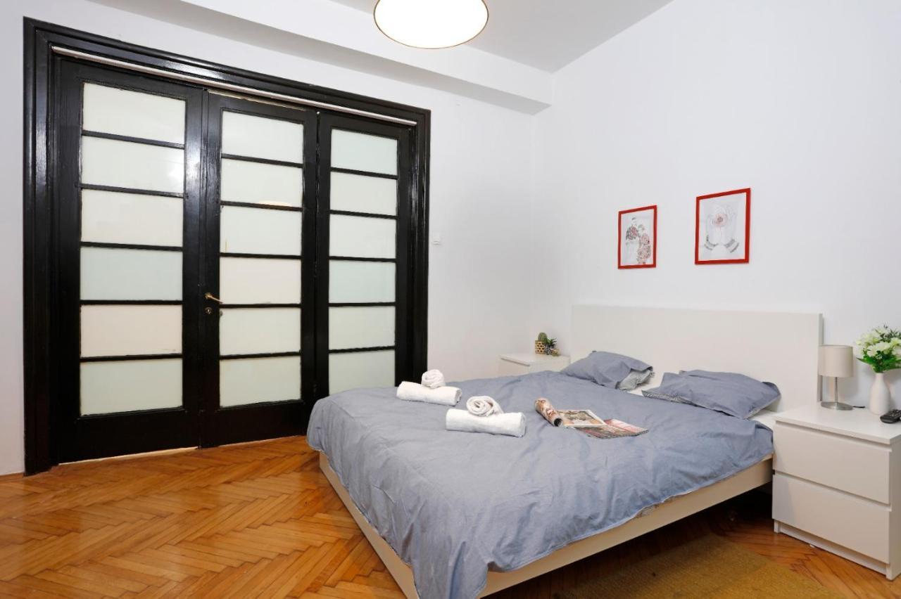 Appartamento Lovely With 2 Bedrooms *